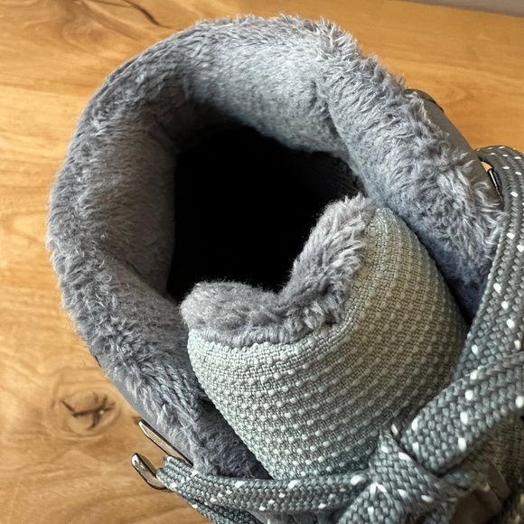 SALOMON YALTA TS CSWP WOMENS BOOTS 10 WATER RESISTANT RUGGED DURABLE HIKING - Picture 12 of 12